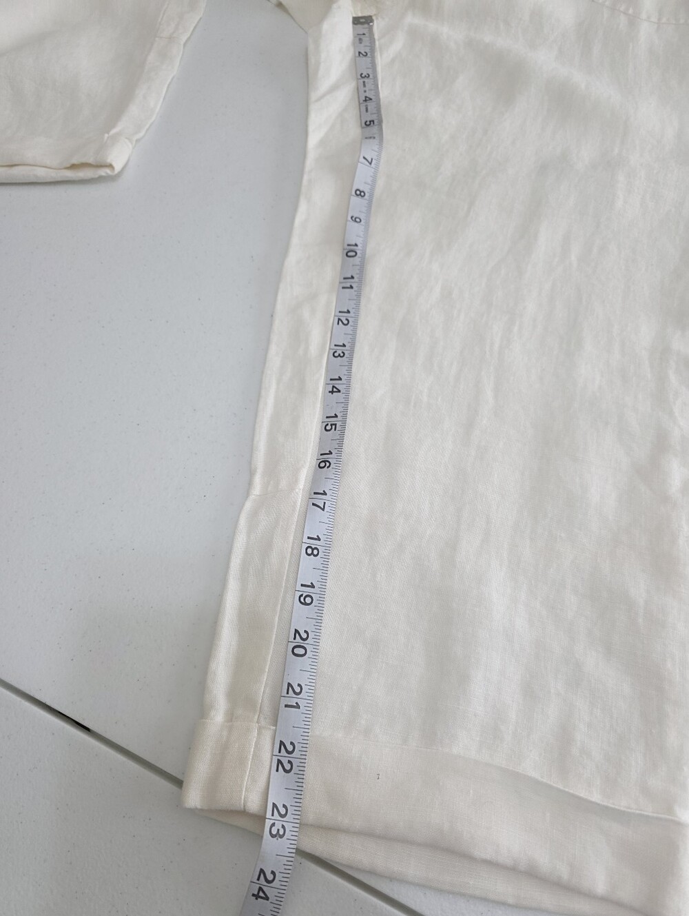 Chico's Ultimate Fit White 100% Linen Crop Cargo Pants NWT Chico Size 2 - Picture 6 of 11